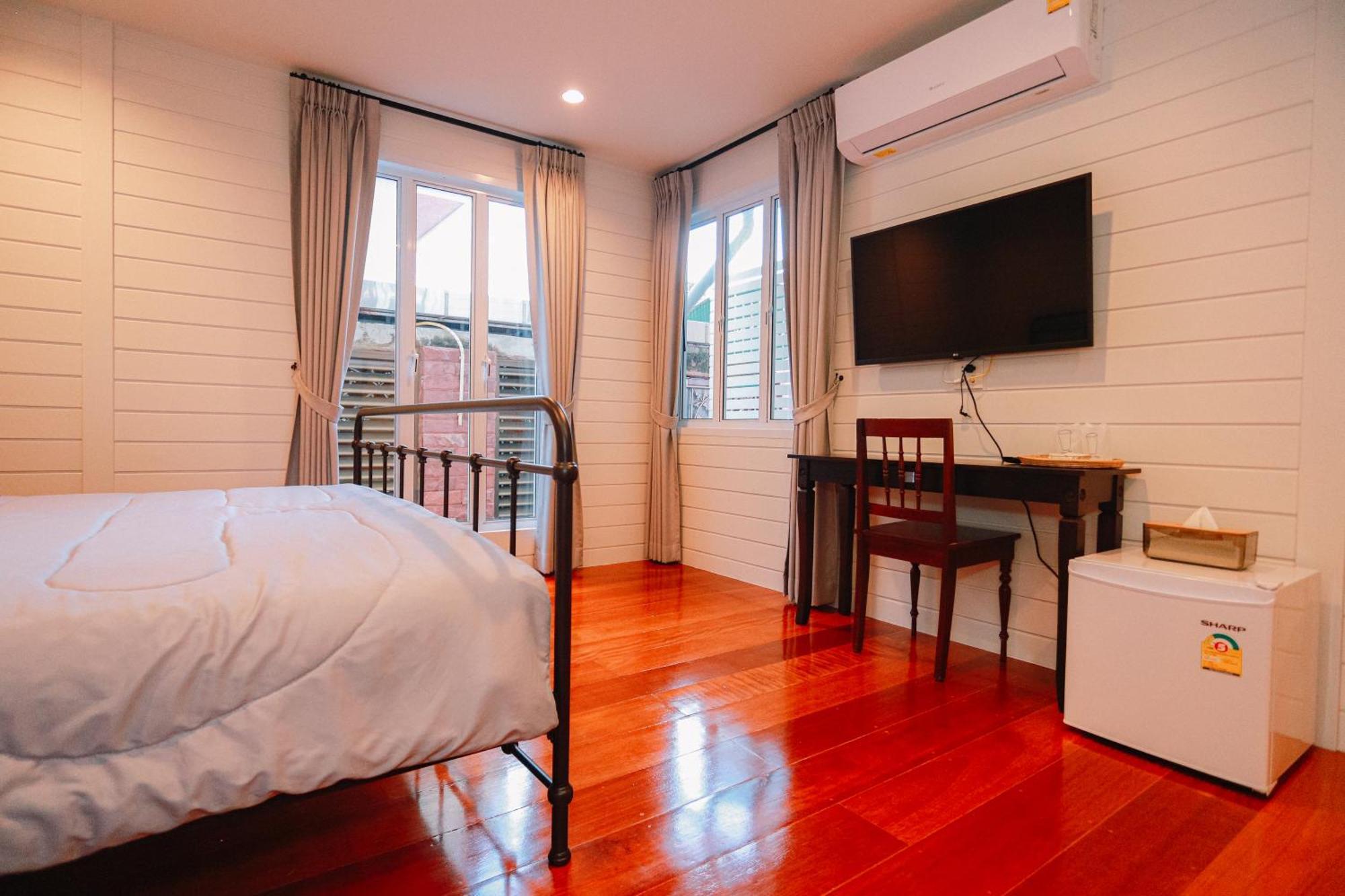 Chertel Poshtel Ban Chamun Ngoại thất bức ảnh