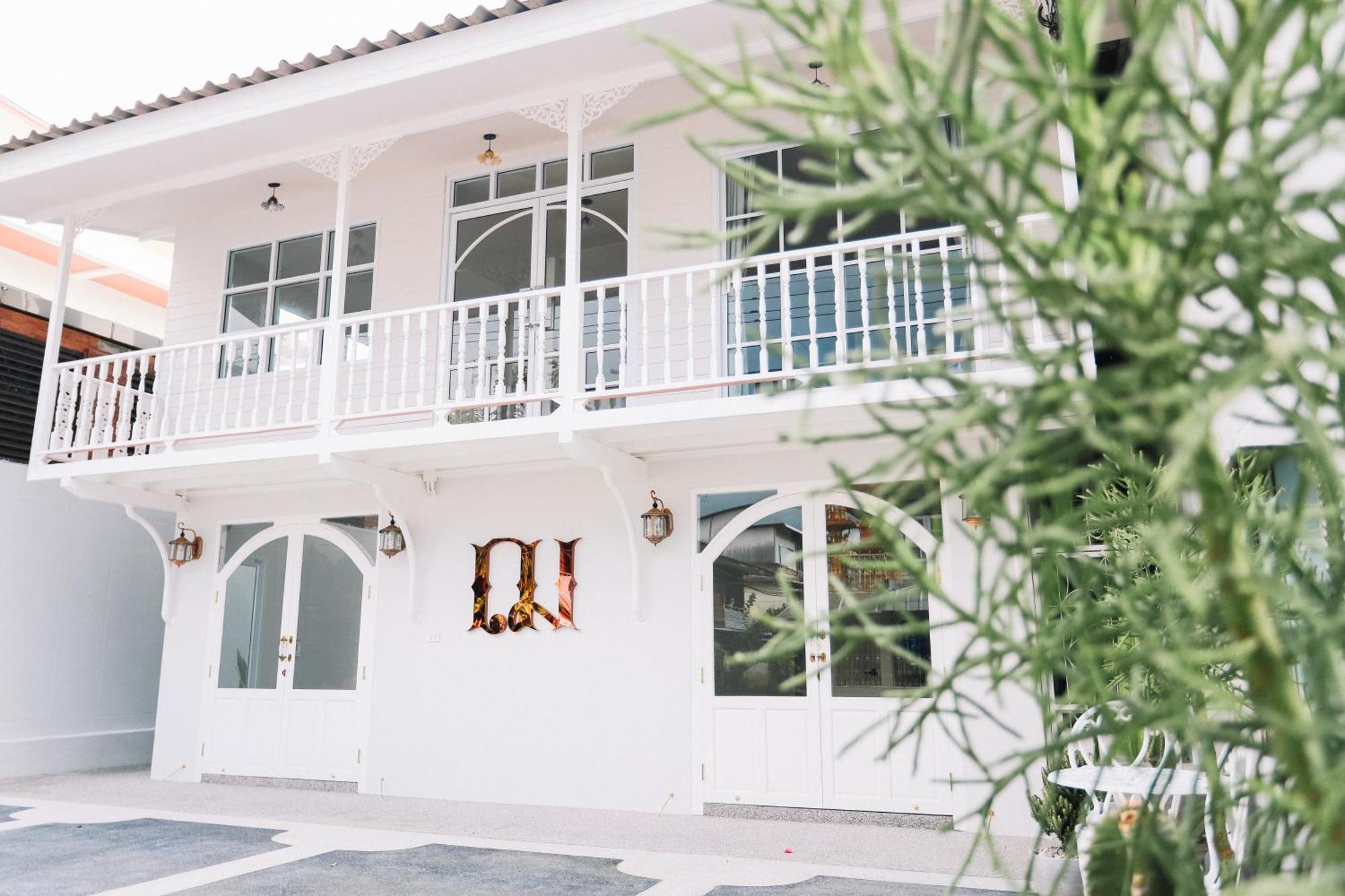 Chertel Poshtel Ban Chamun Ngoại thất bức ảnh